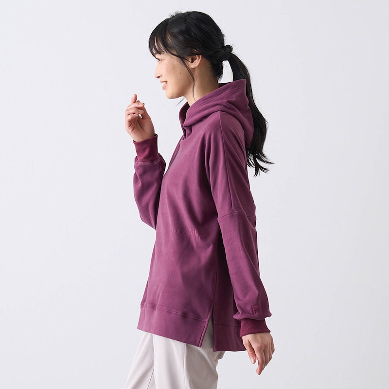 モデル身長164cm／Mサイズ着用