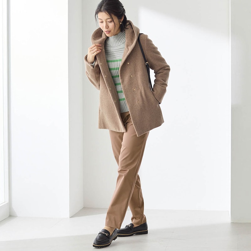 モデル身長168cm／M ※写真は撮影用のため股下+7cmになります。