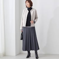 モデル身長169cm／M　ブラック着用