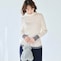 モデル身長169cm／M　オフホワイト着用