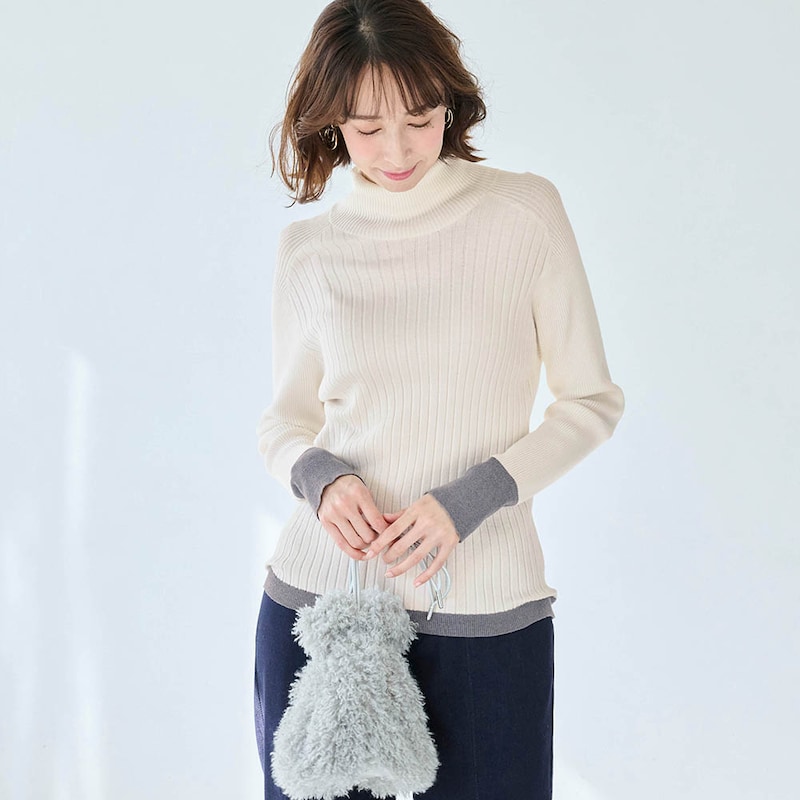 モデル身長169cm／M　オフホワイト着用