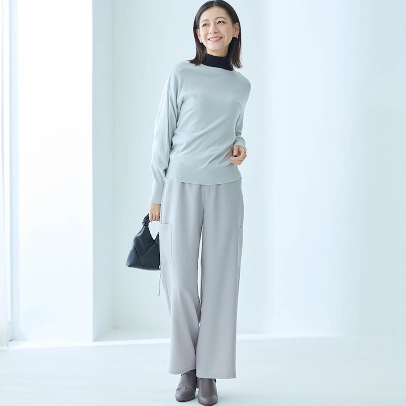 モデル身長172cm／M　ブラック着用