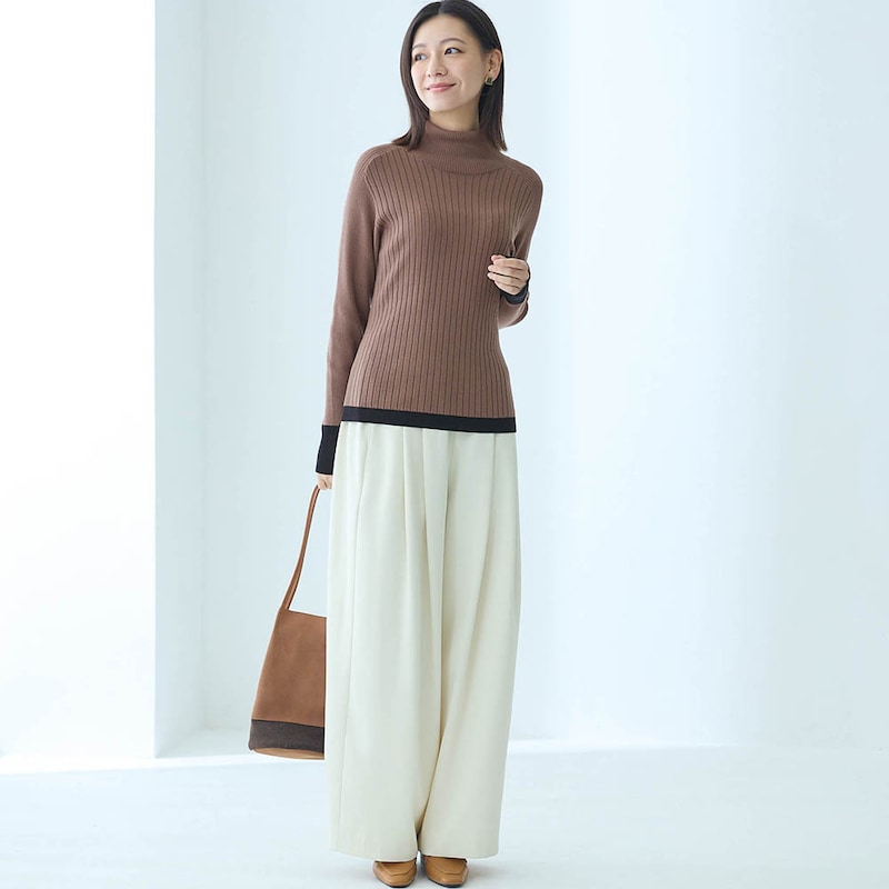 モデル身長172cm／M　モカブラウン着用