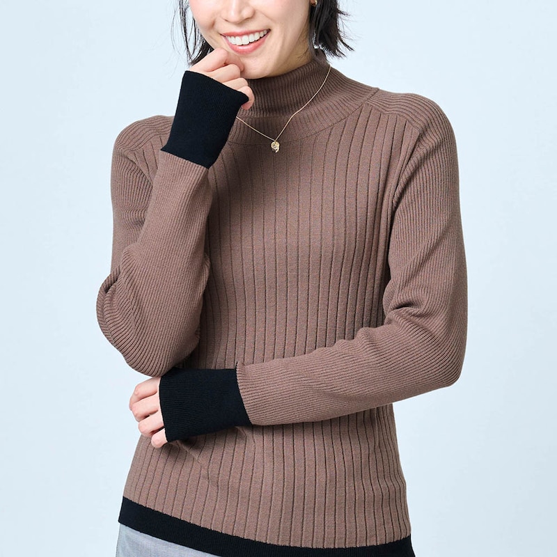 モデル身長168cm／M　モカブラウン着用