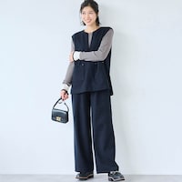 モデル身長168cm／M　グレー着用