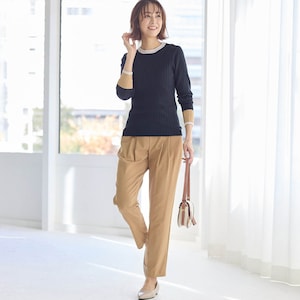 モデル身長169cm／M　ネイビー着用