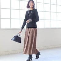 モデル身長169cm／M　ブラック着用