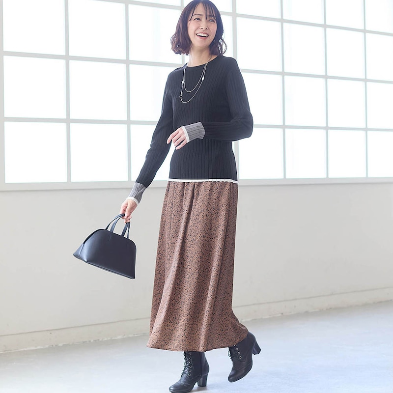 モデル身長169cm／M　ブラック着用