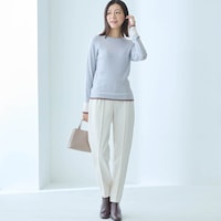 モデル身長172cm／M　アイスブルー着用