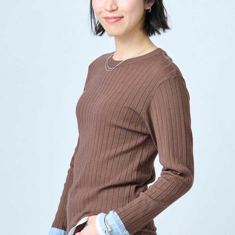 モデル身長168cm／M　モカブラウン着用