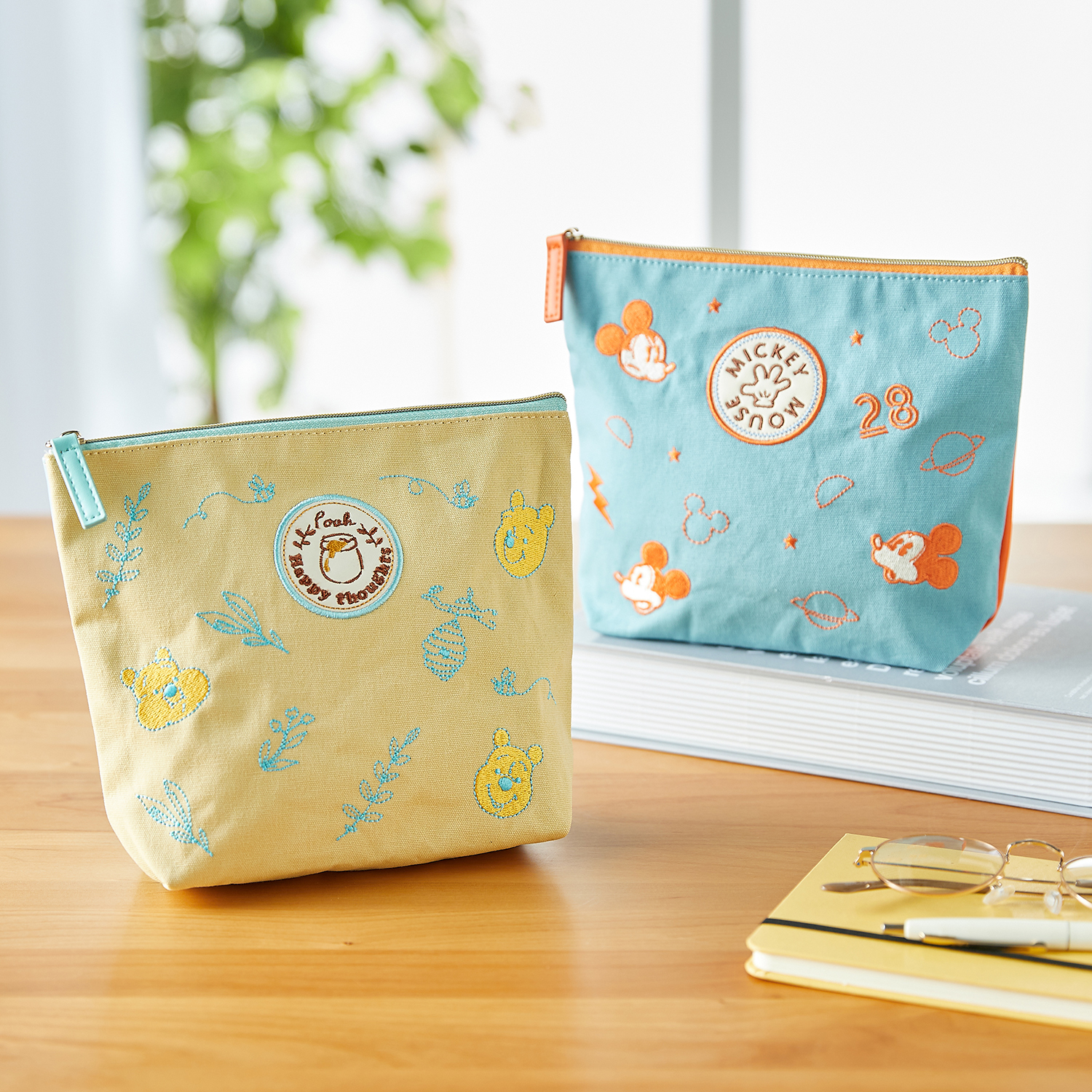 【ディズニー/Disney】ワッペン付きポーチ(選べるキャラクター)