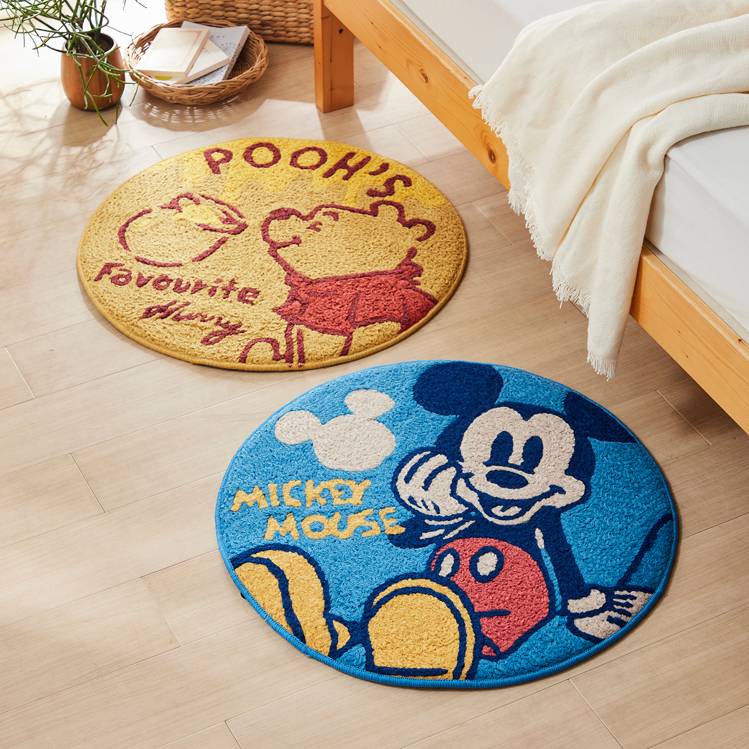 【ディズニー/Disney】ラウンドマット(選べるキャラクター) 【ディズニー/Disney】ラウンドマット(選べるキャラクター)