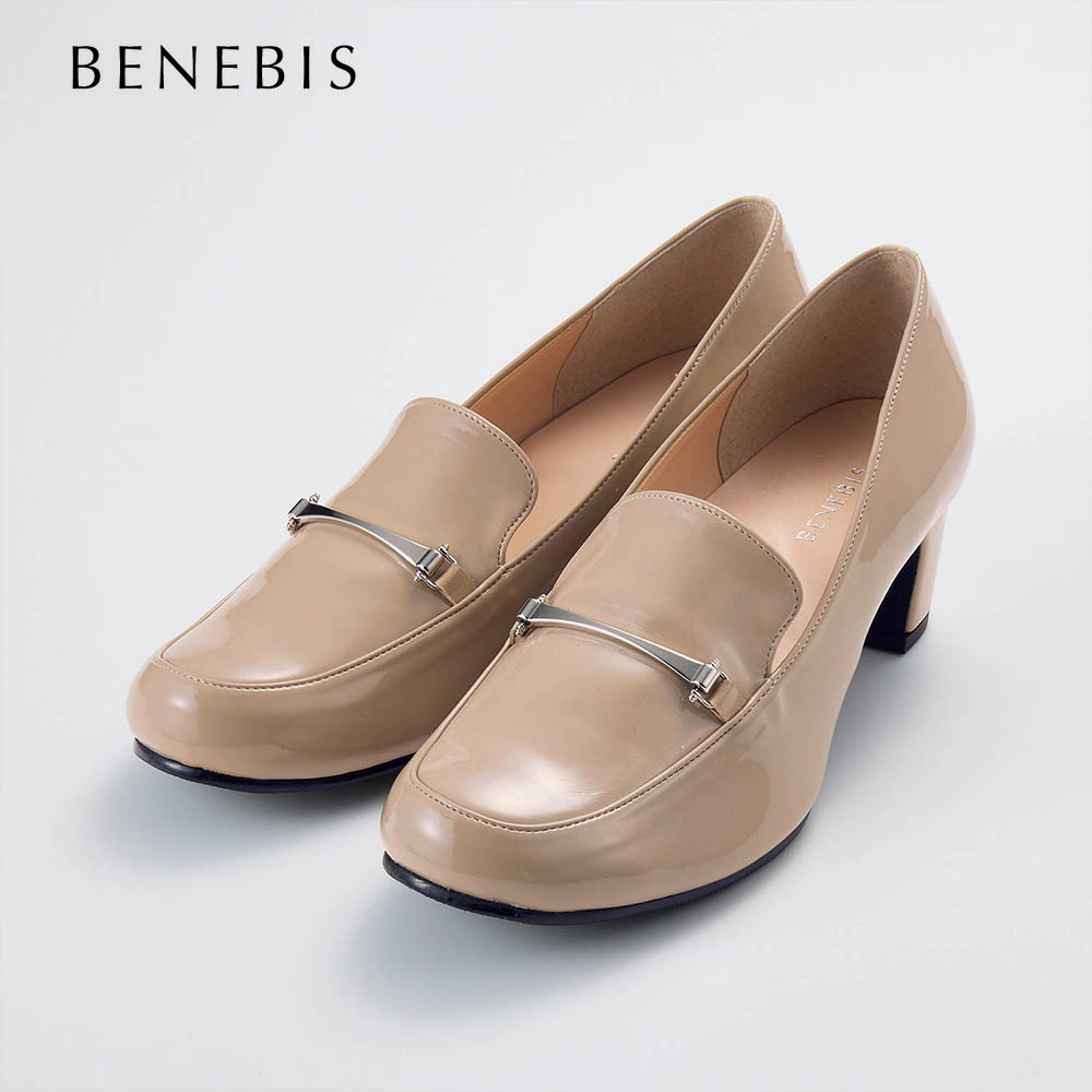 【ベネビス/BENEBIS】外反母趾にもやさしいモカパンプス