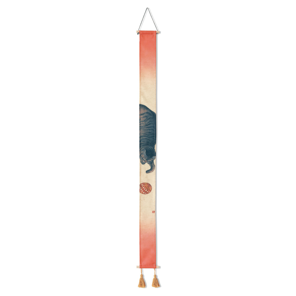 【在庫限りのお買得】 縁起もの細長タペストリー <猫と手毬> 【在庫限りのお買得】 縁起もの細長タペストリー <猫と手毬>