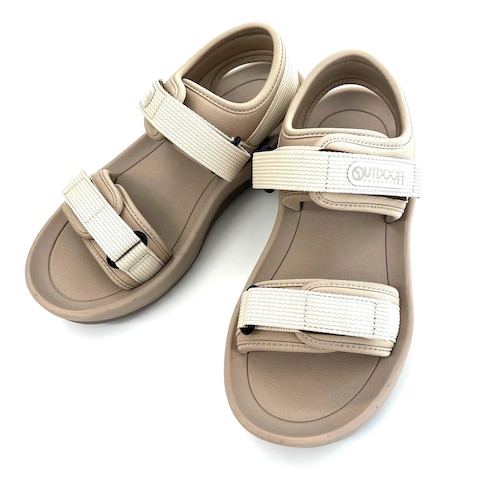 足もと涼しげ大人スポーティサンダル