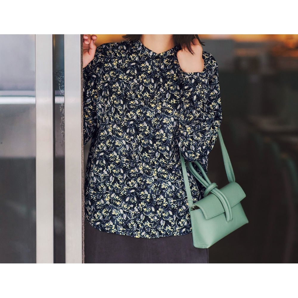 【ラ・フィット/la*fite】袖口フリル使いボザムブラウス (LL~6L)