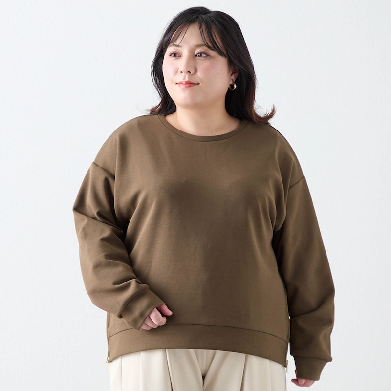 モデル身長157cm／4L