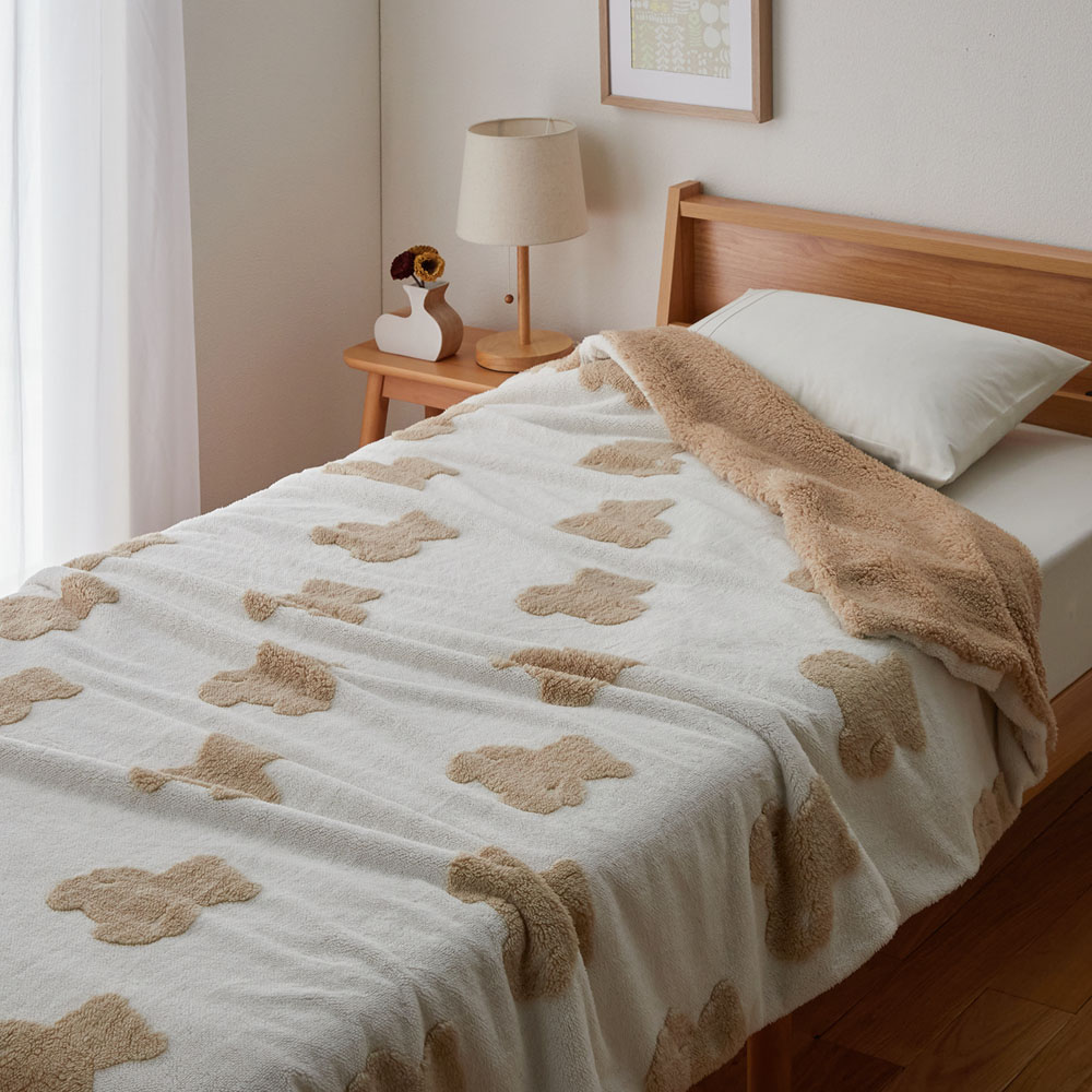 【ベルメゾン】吸湿発熱ボアの2枚合わせ毛布