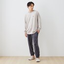 ベージュ