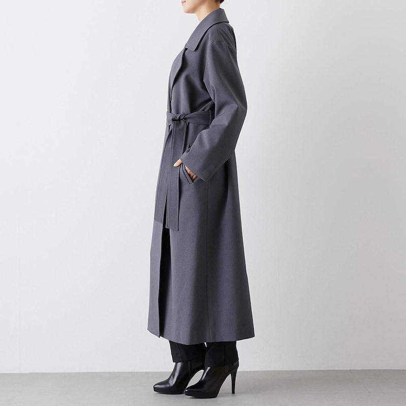 モデル身長167cm／M ※写真は撮影用のため着丈+8cmになります。