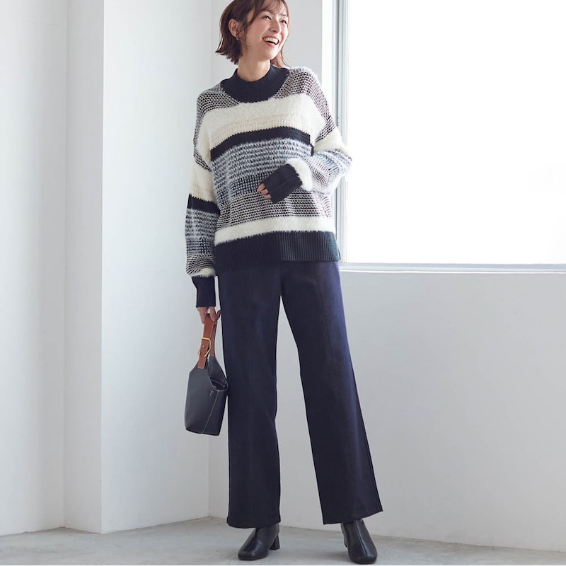 モデル身長169cm／M ※写真は撮影用のため股下+6cmになります。