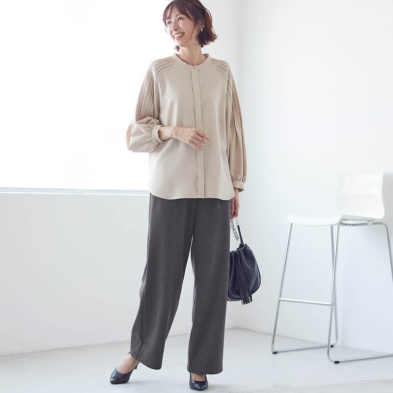 モデル身長169cm／M ※写真は撮影用のため股下+6cmになります。