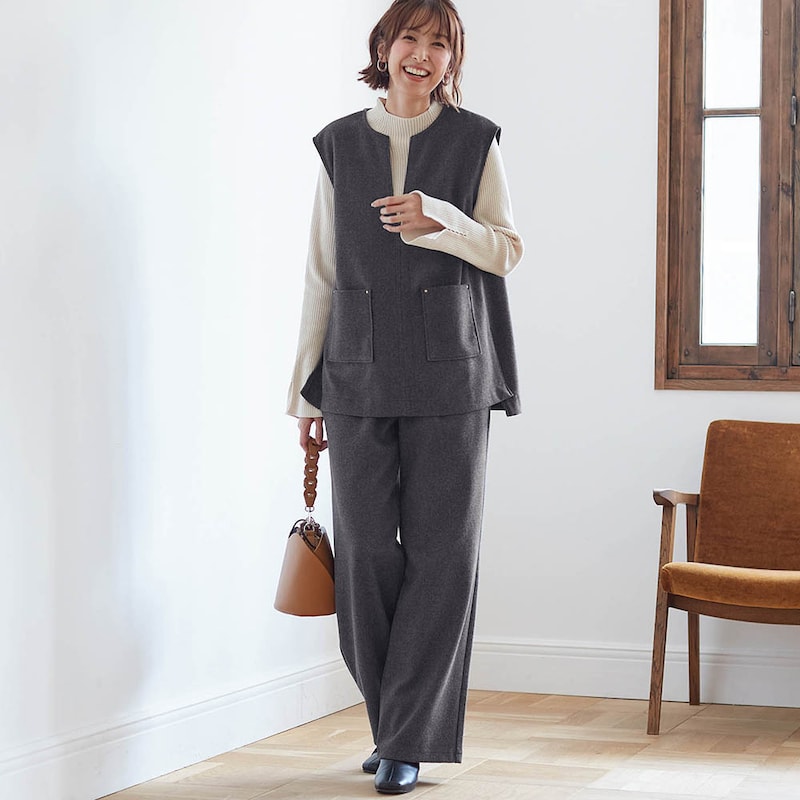 モデル身長169cm／M ※写真は撮影用のため股下+6cmになります。