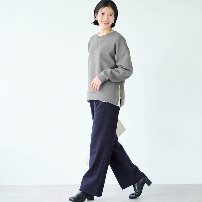 モデル身長168cm／M ※写真は撮影用のため股下+6cmになります。