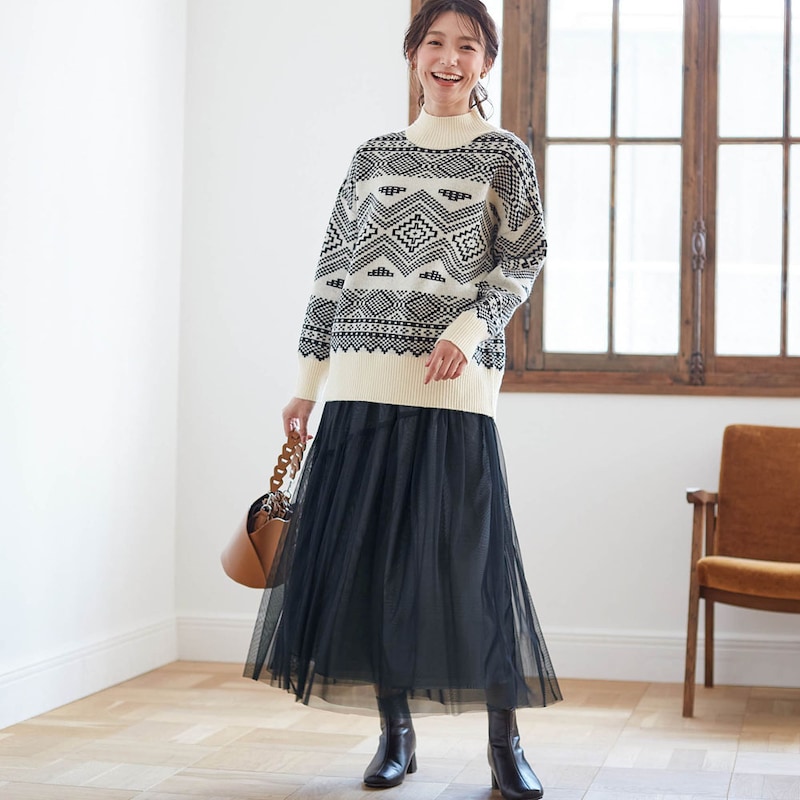 モデル身長170cm／M ※写真は撮影用のため総丈+6cmになります。