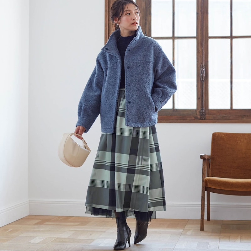 モデル身長170cm／M ※写真は撮影用のため総丈+6cmになります。