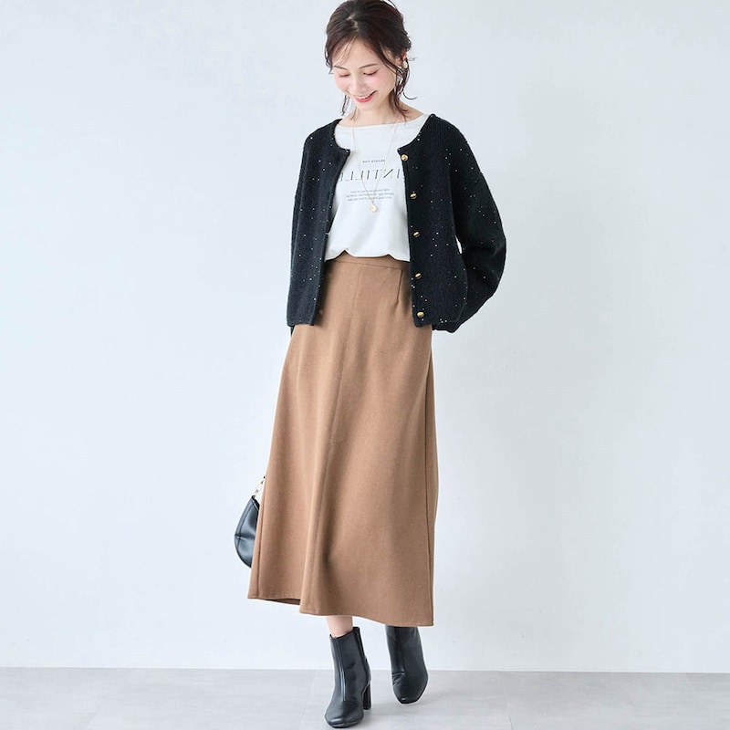 モデル身長170cm／M ※写真は撮影用のため総丈+6cmになります。