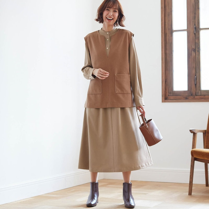 モデル身長169cm／M ※写真は撮影用のため着丈+10cmになります。