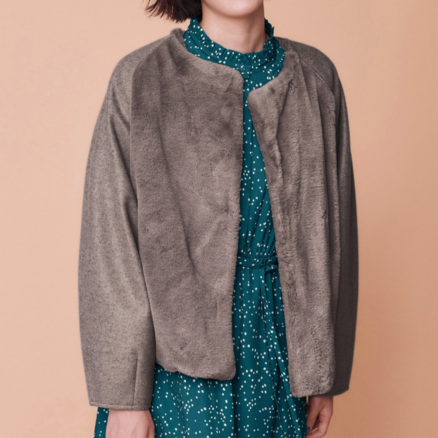 【エスエヌ バイ スタイルノート/SN by StyleNote】中わた入りフェイクファー切替えブルゾン【吸湿発熱】