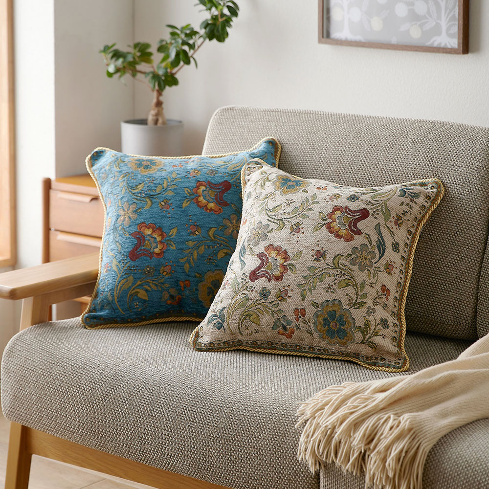 【ベルメゾン】イタリア製ジャカード織のエレガントなクッション