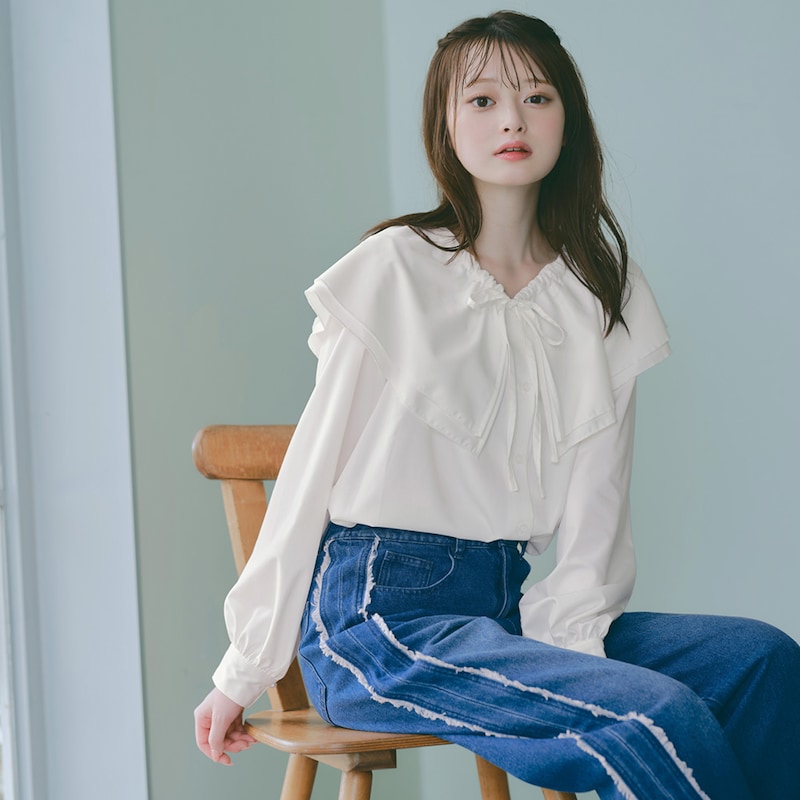 オフホワイト／モデル身長160cm・サイズJ-M