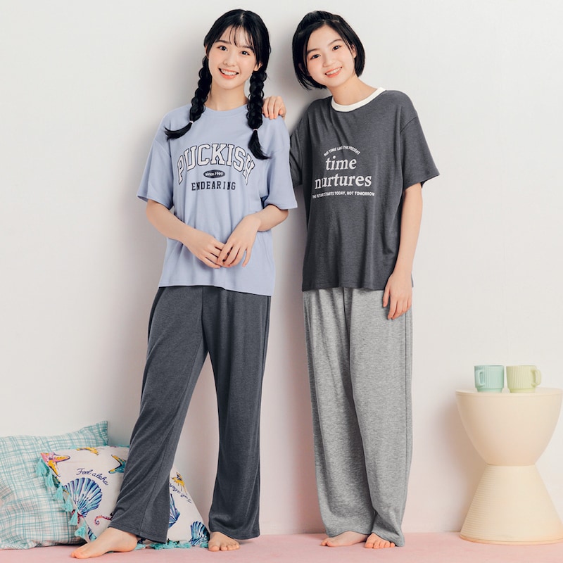 左)オフホワイト+ペールブルー／161cm・160、右)エクリュ+チャコール／158cm・160