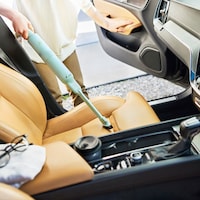 コードレスなので車内の清掃にも