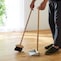 体に負担をかけない長い柄が特徴