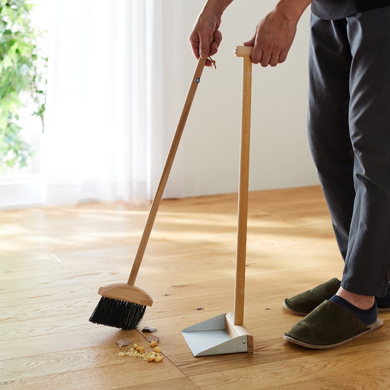 体に負担をかけない長い柄が特徴