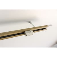 照明器具をレールに取り付けるには、引っ掛けシーリングプラグが必要です。（別売）