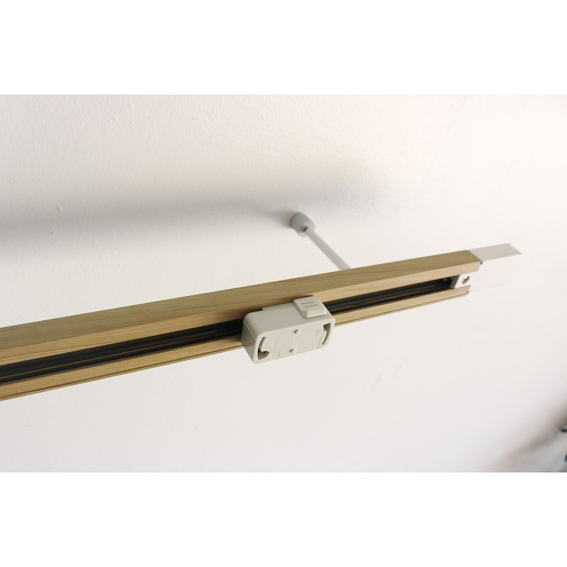 照明器具をレールに取り付けるには、引っ掛けシーリングプラグが必要です。（別売）