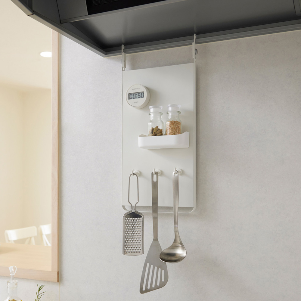 【ベルメゾン】レンジフードに引っ掛けキッチンパネル