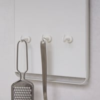 本体とカラーを合わせたマグネットフック３個付き