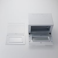焼きアミ、パンくずトレイは簡単に取り外せて水洗いできます
