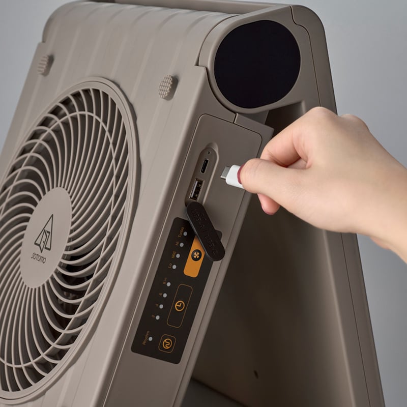 モバイルバッテリーとして使用可能