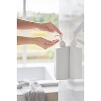 そのままポンプを押して洗剤を出せます