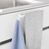 【タワー/tower】キッチンシンク下収納扉タオルハンガー 高さ15cm