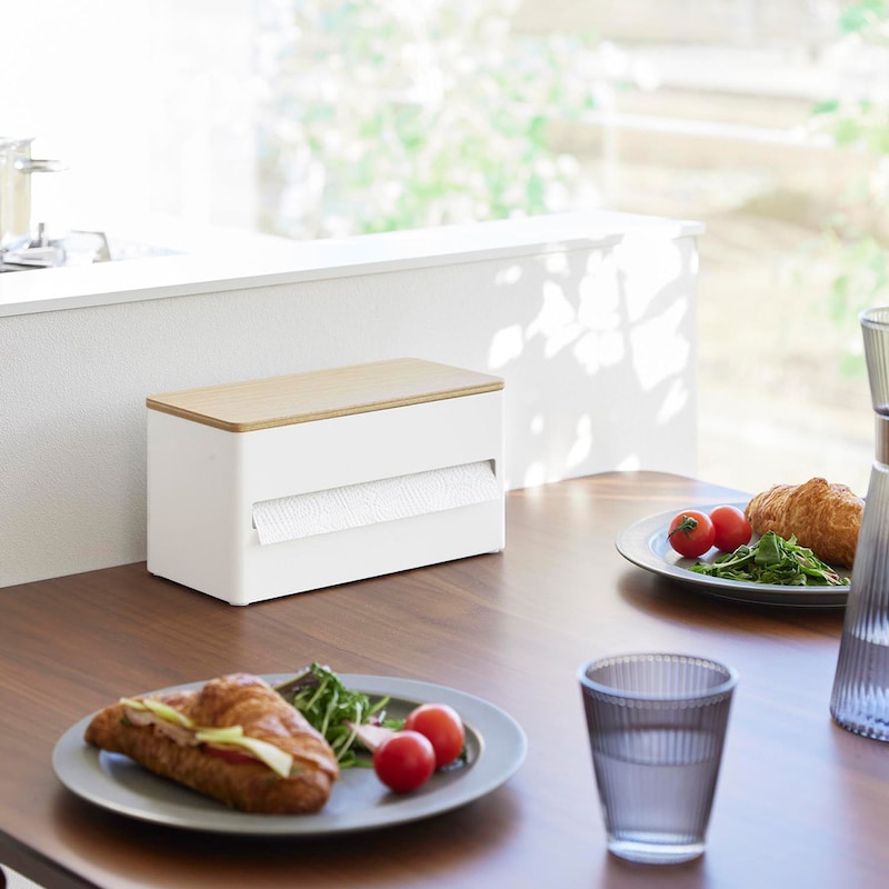 丈夫で重いスチール製なので安定感があり、ペーパーの取り出しもスムーズ
