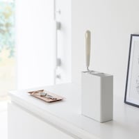 ダストボックスを外せば予備のクリーナーを入れておけます