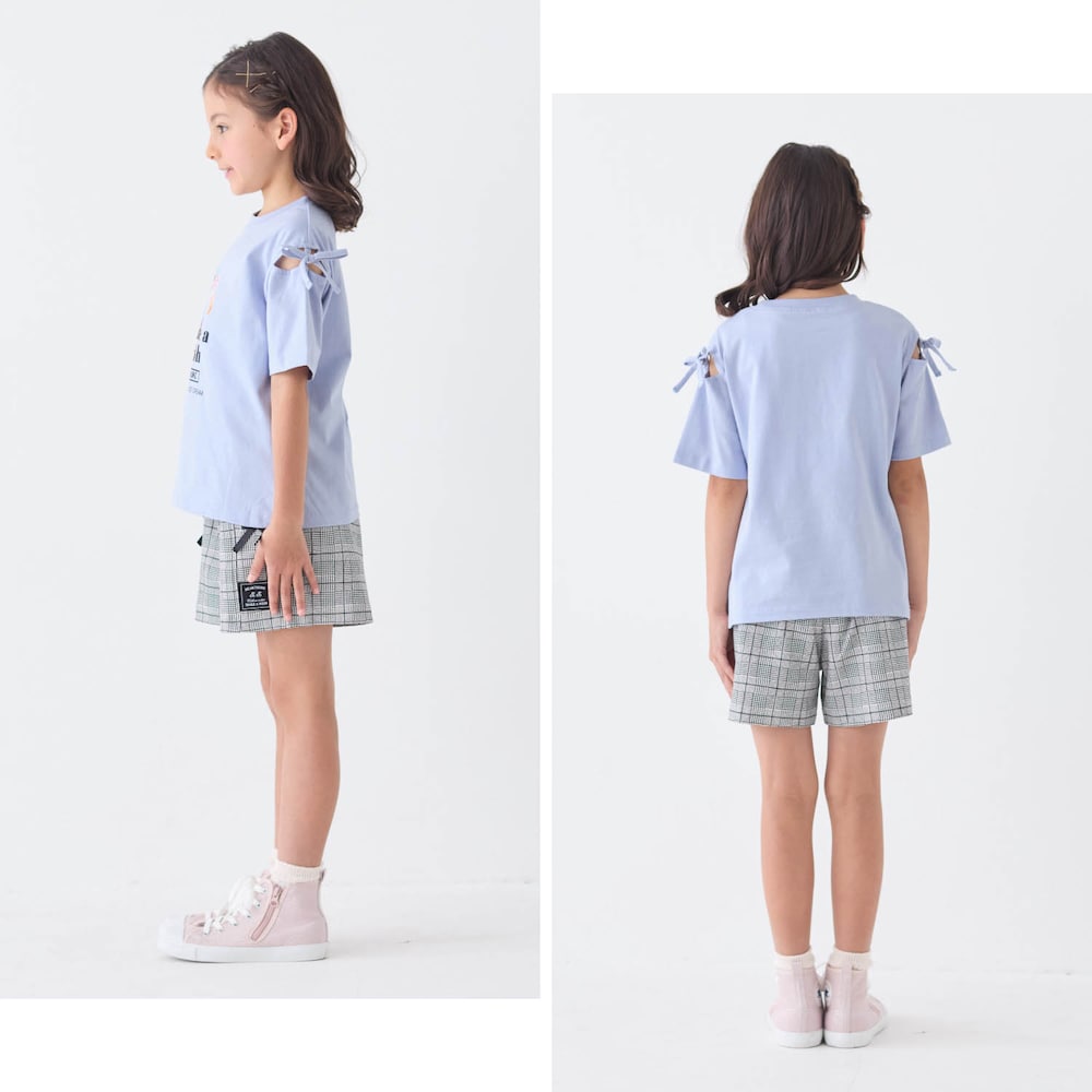 ペールブルー／モデル身長126cm・130サイズ着用